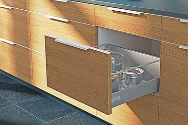 Schubkastensystem InnoTech im Möbel im Raum