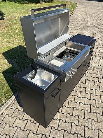 Grillstation mit Cadro und AvanTech YOU